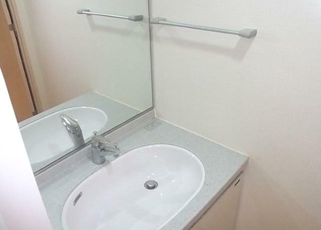洗面設備　※同仕様写真含む