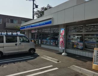 コンビニ　ローソン 世田谷赤堤三丁目店（コンビニ）まで44m