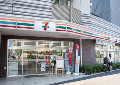 コンビニ　セブンイレブン 江東塩浜2丁目店（コンビニ）まで8m