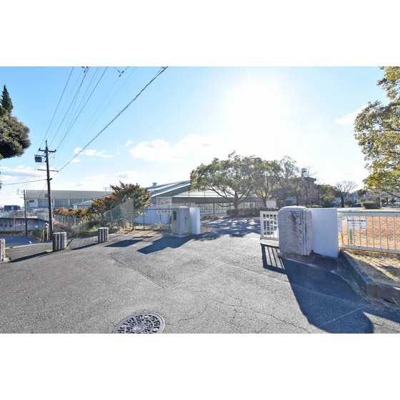 中学校　豊明市立豊明中学校（中学校）まで1559m