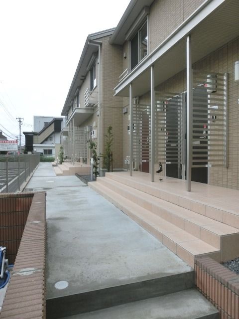 エントランス　お洒落なエントランス風景です