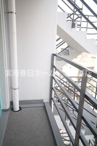 バルコニー　※同間取り別室のため参考まで