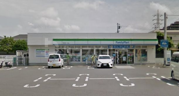 コンビニ　ファミリーマート東習志野1丁目店（コンビニ）まで740m