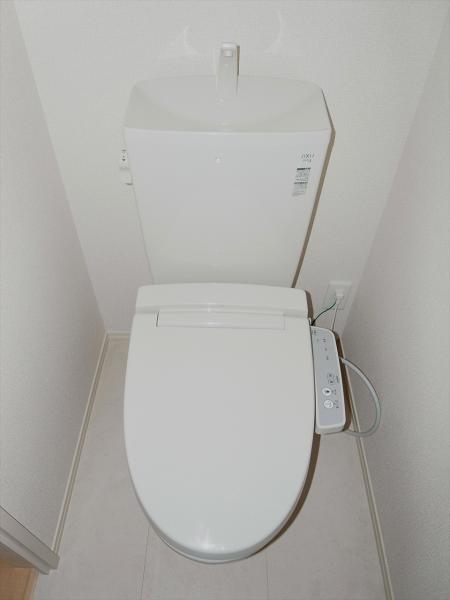 トイレ　トイレ