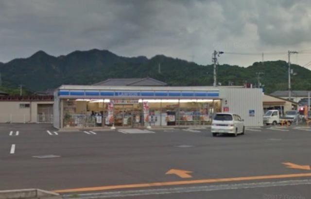 コンビニ　ローソン東かがわ松原店（コンビニ）まで681m