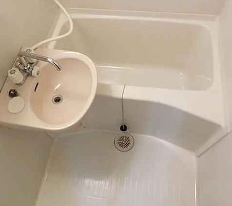 バス・シャワールーム　別部屋の画像を使用しております。