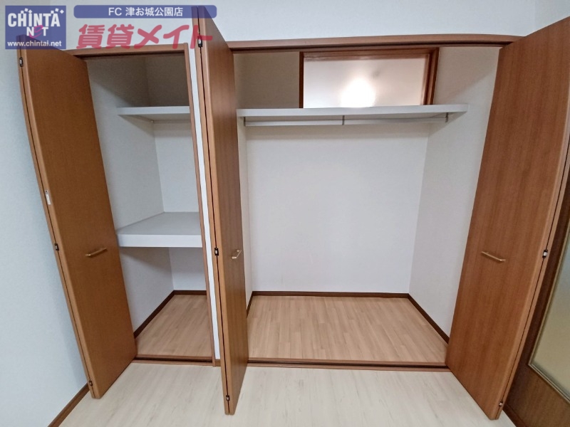 収納　同型参考写真
