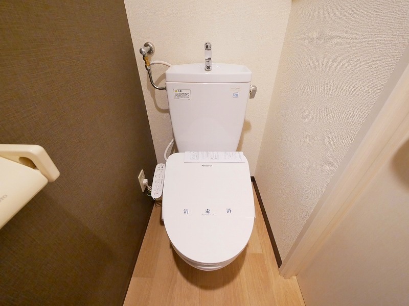 トイレ　※別号室参考写真