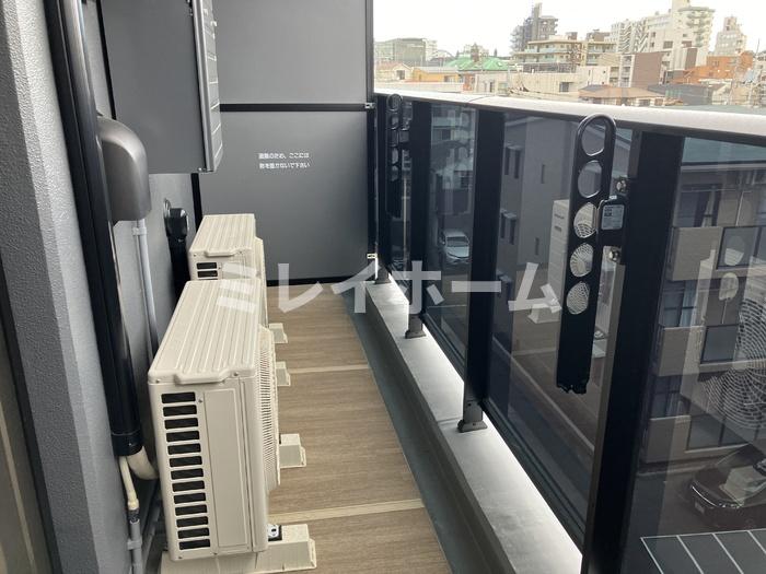 バルコニー　同建物内、別のお部屋の参考写真になります。