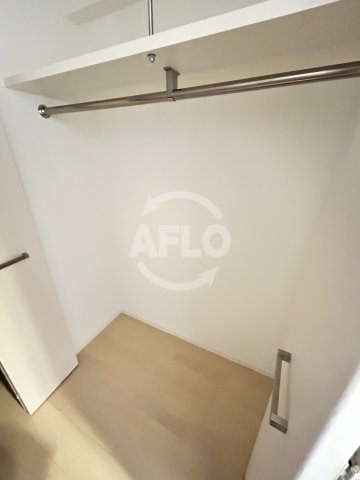 収納　レジュールアッシュ福島レジデンス　クローゼット