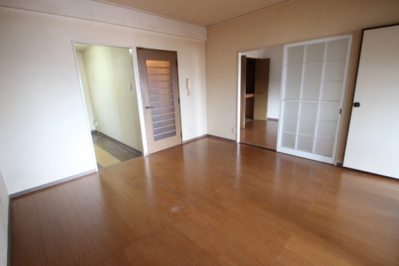 居室・リビング　＊他の部屋の写真を使用しています。