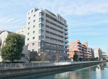 建物外観　外観は落ち着いています
