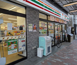 コンビニ　セブン-イレブン 牡丹店（コンビニ）まで390m