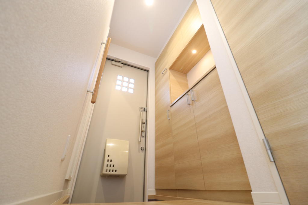 玄関　シューズBOX付き♪
