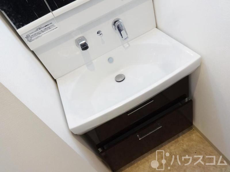 洗面設備　綺麗で気持ちいい！