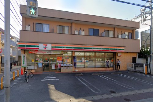 コンビニ　セブンイレブン 南八幡店（コンビニ）まで419m