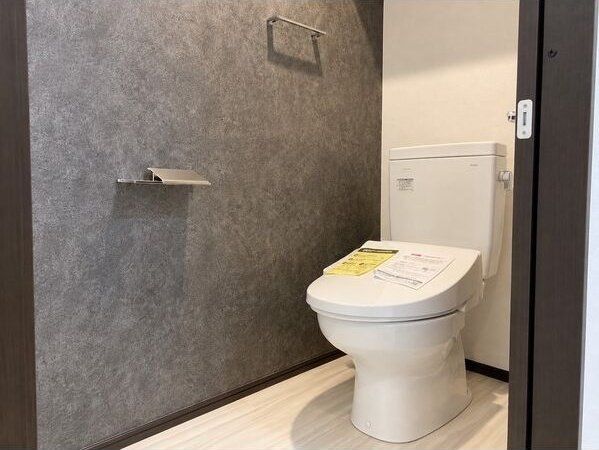 REGALEST荒井SLのトイレ写真