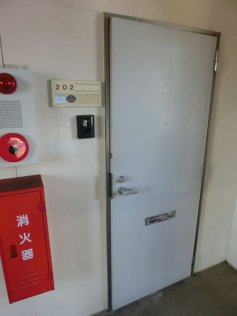 セキュリティ　来訪者のわかるモニターホン付きです