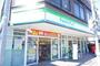 コンビニ　ファミリーマート あすまや与野本町駅前店（コンビニ）まで379m