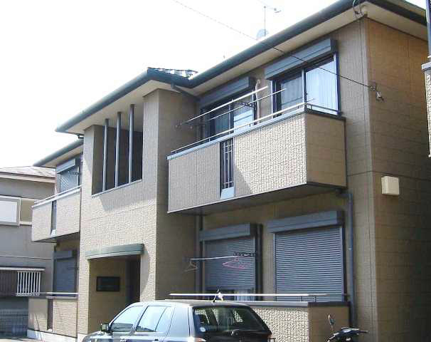 小田急小田原線 秦野駅 バス乗車時間：15分 最寄りバス停で下車 徒歩5分 築27年