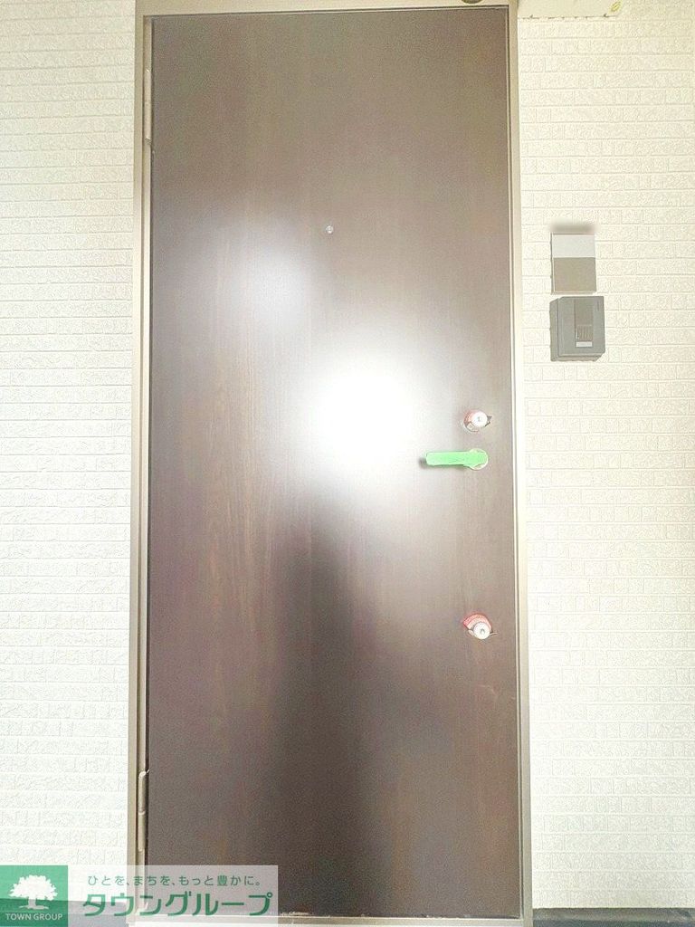 Ambition綾瀬の玄関写真