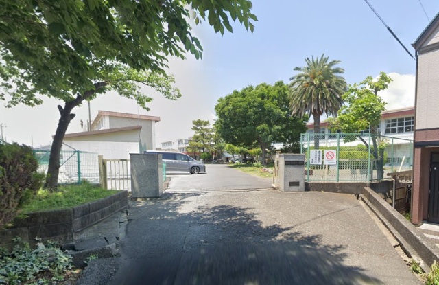 中学校　静岡市立清水第八中学校（中学校）まで1200m