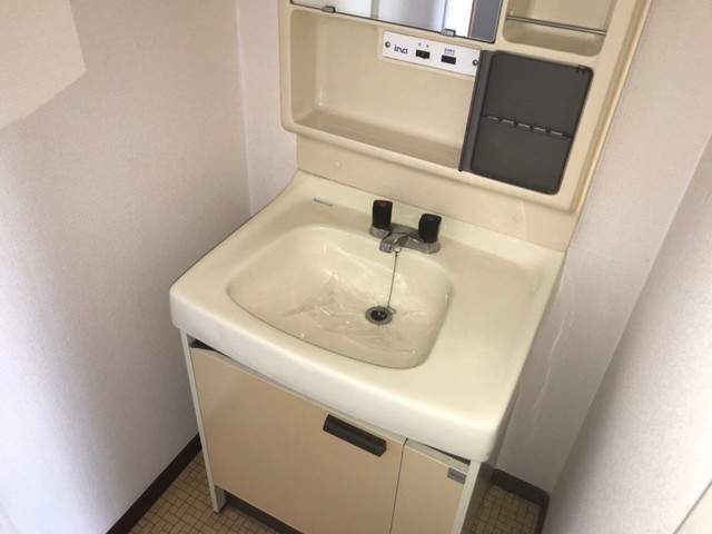 洗面設備　現況を優先致します。