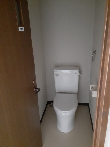 シャトルビルのトイレ写真