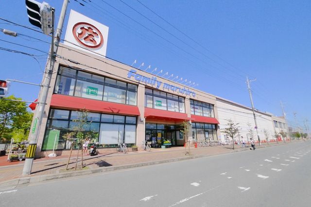 ショッピングセンター　丸広百貨店日高店（ショッピングセンター）まで660m