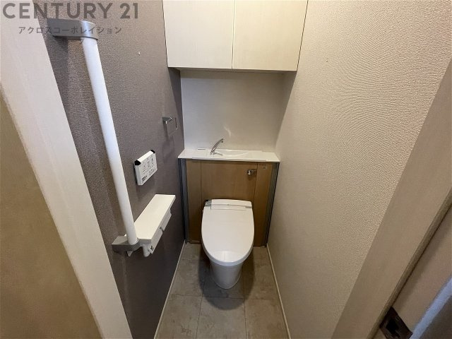 トイレ　ウォシュレット付きのトイレです♪