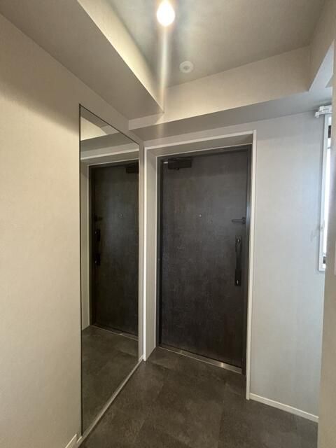 Belleviage Ayaseの玄関写真