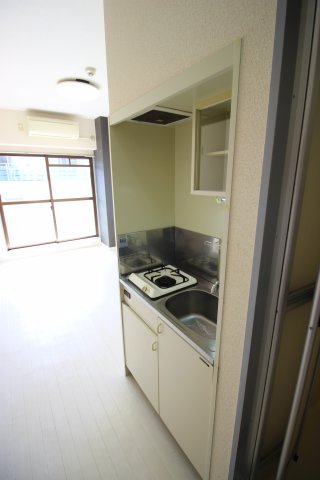 阪急京都線 上新庄駅 徒歩3分 7階建 築34年のキッチン写真