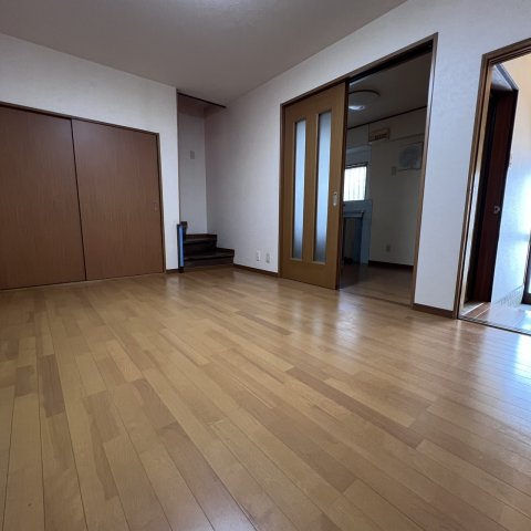 阿倍野筋5丁目戸建の居間写真