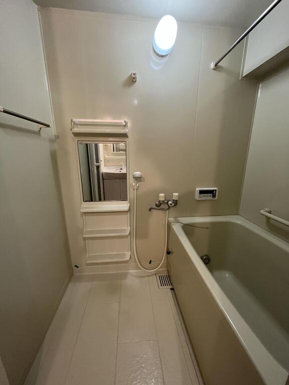 バス・シャワールーム　別部屋参考画像