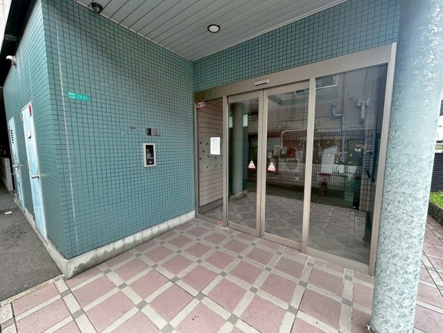 地下鉄谷町線 喜連瓜破駅 徒歩10分 4階建 築29年の外観写真