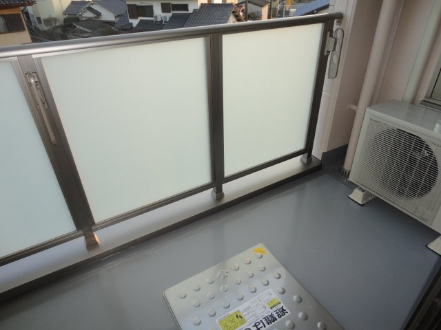 バルコニー　ベランダ