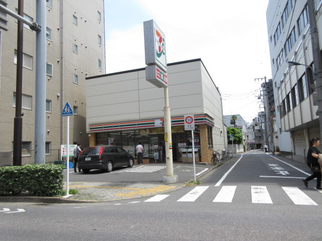 コンビニ　セブンイレブン北区田端新町3丁目店（コンビニ）まで246m