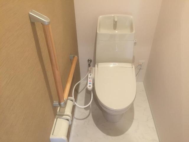 トイレ　シャワー付トイレ