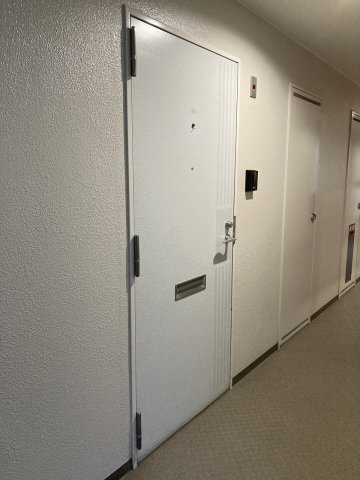 トレフォイルナカノブの玄関写真