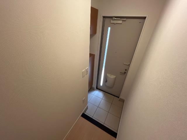 シャインヒルズの玄関写真