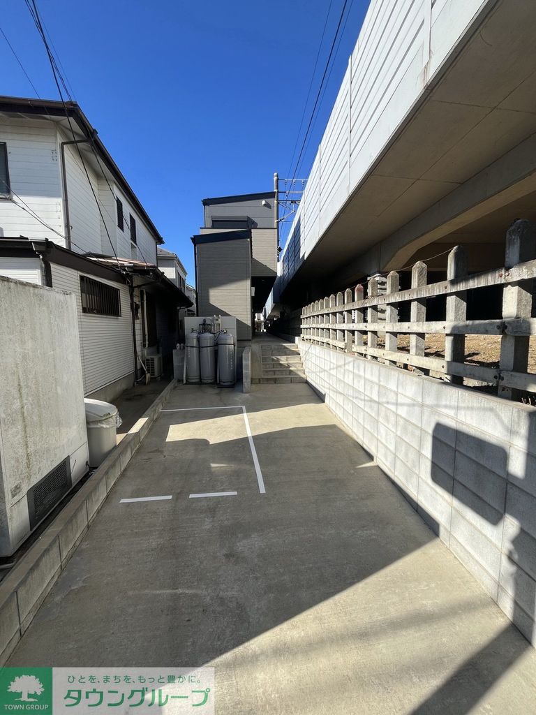駐車場　バイク置場