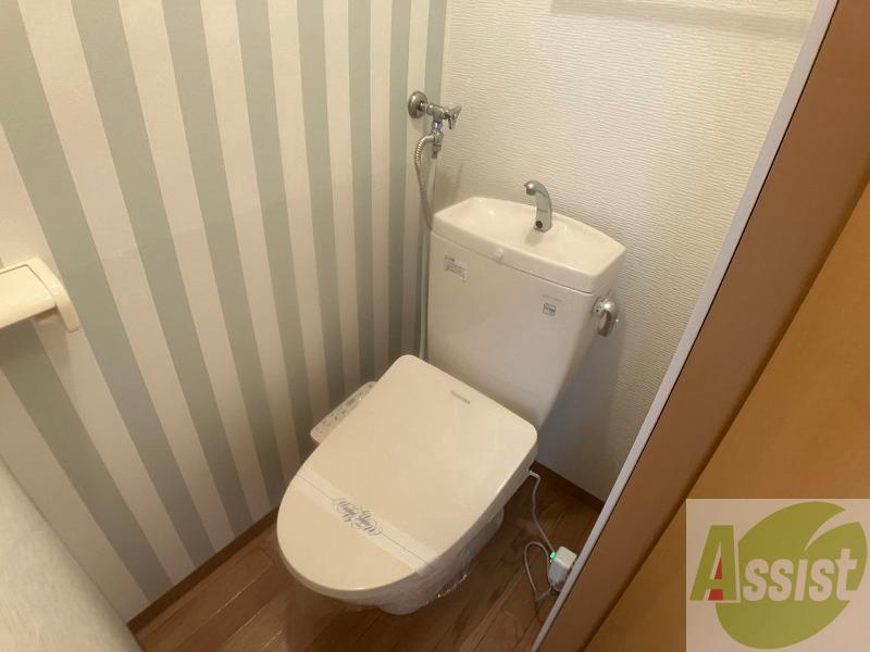 トイレ　トイレです。ウォシュレット付を探している方、おすすめです。