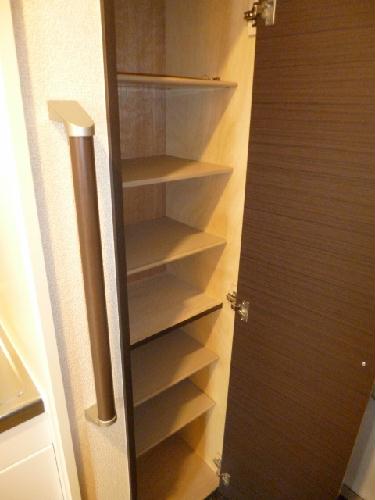 収納　シューズボックス