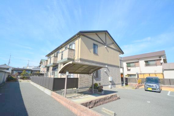 建物外観　綺麗な外観の素敵なお部屋があなたを待っています。