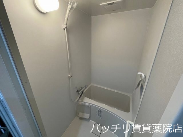 バス・シャワールーム　画像は同シリーズタイプの為、現状優先になります。