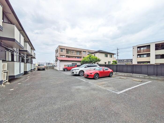 駐車場　駐車場