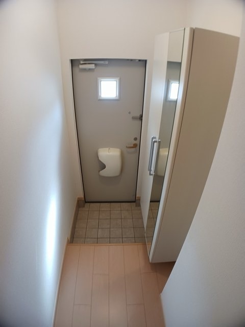 玄関　図面と現状に相違がある場合には現状を優先