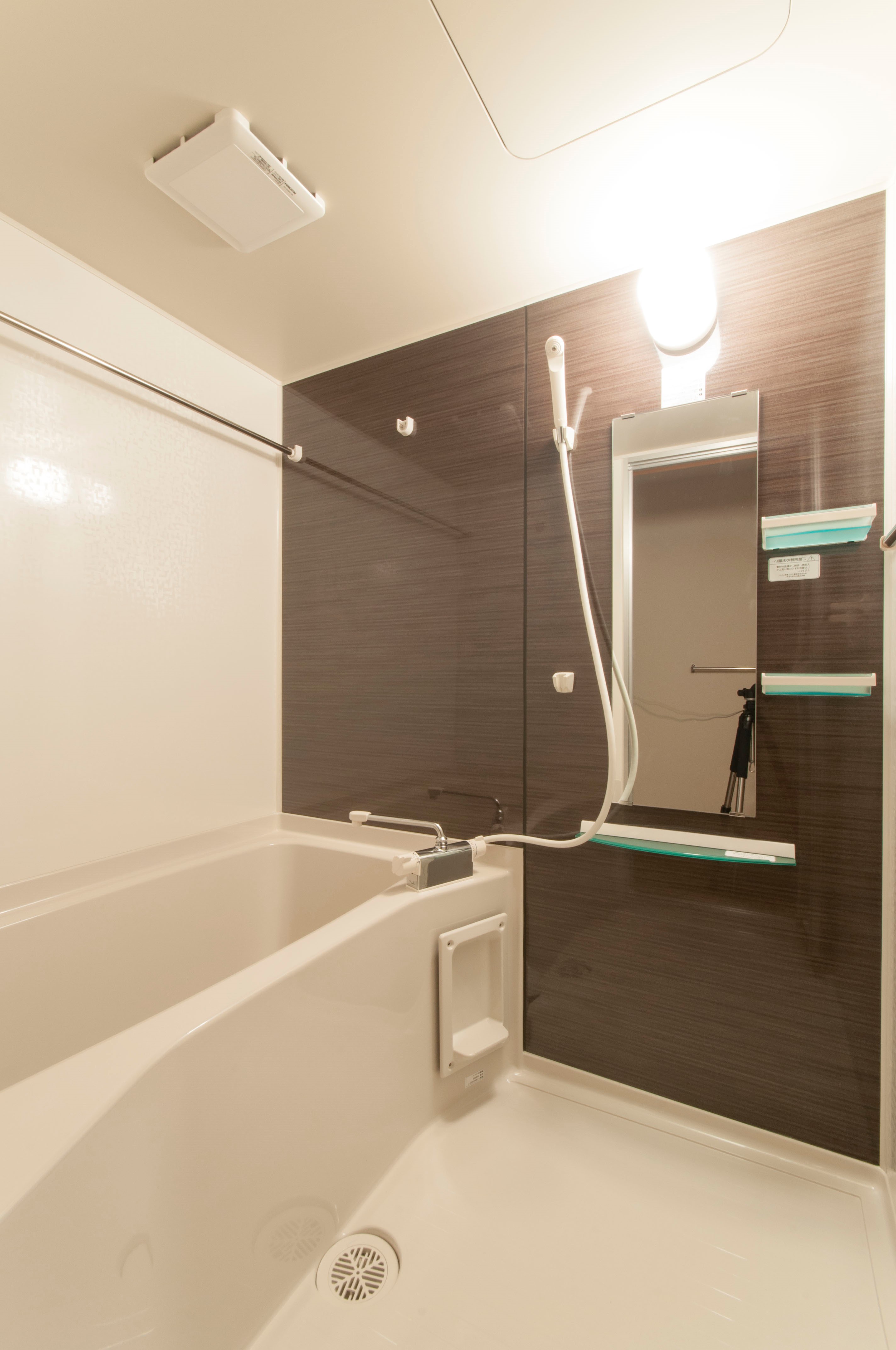 バス・シャワールーム　バスルーム