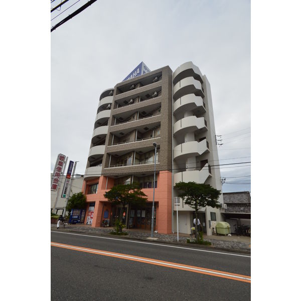 矢木楽器本社ビルの外観写真