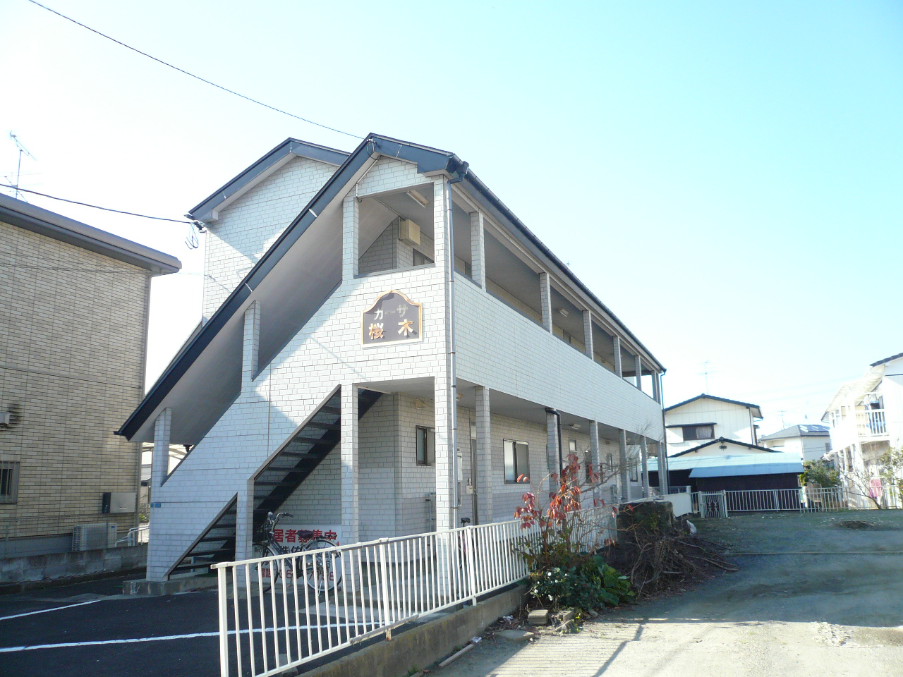 多賀城市桜木のアパートの建物外観